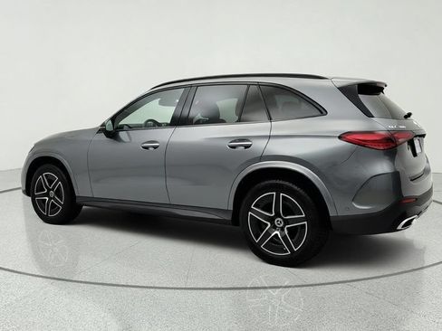 Used 2023 Mercedes-Benz GLC 300 4MATIC w/ Pinnacle Trim Package image 7
