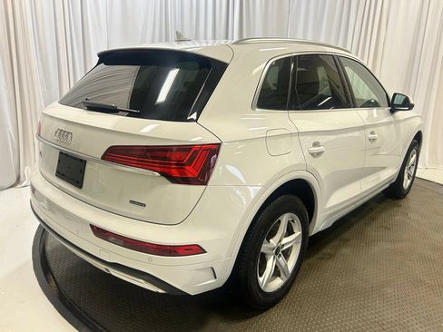 Used 2024 Audi Q5 2.0T Premium w/ Convenience Package AWD/4WD image 30