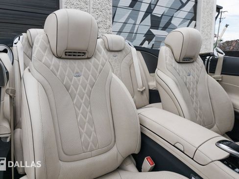 Used 2020 Mercedes-Benz S 560 Cabriolet image 35