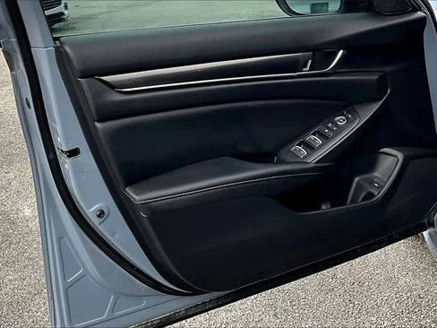 Used 2022 Honda Accord Sport image 22