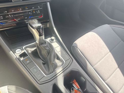 New 2025 Volkswagen Jetta SE image 20