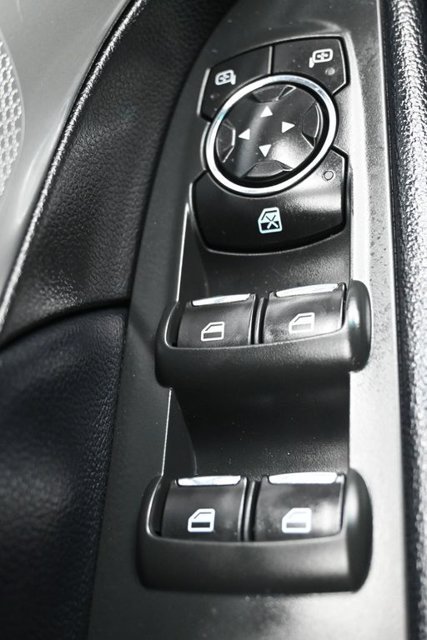 Used 2017 Ford Explorer XLT w/ Equipment Group 202A AWD/4WD image 24