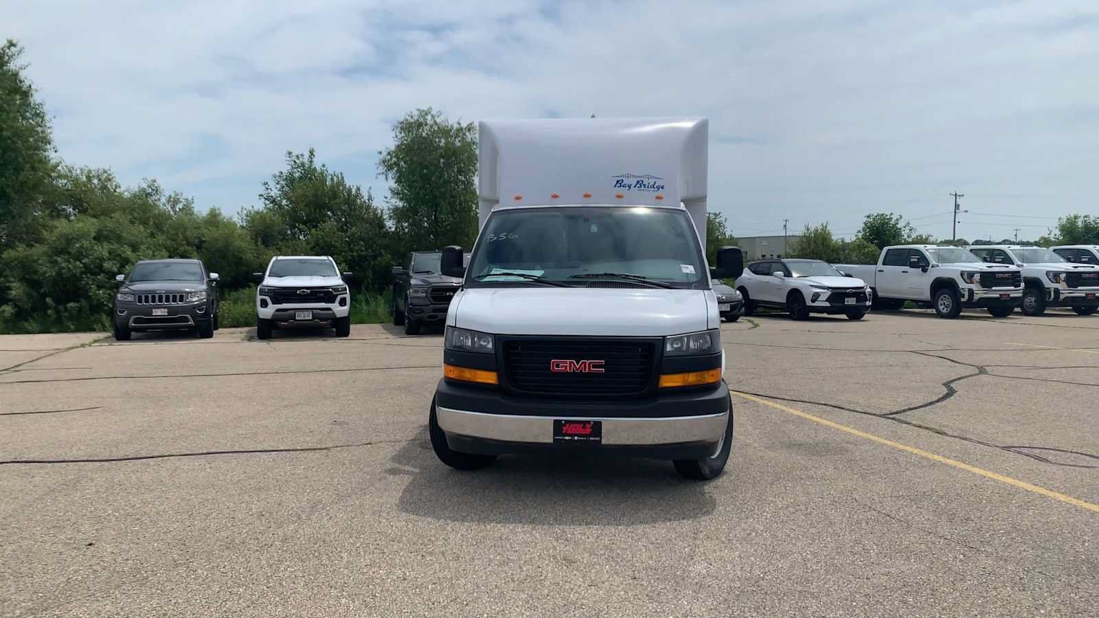 New 2025 GMC Savana 3500 w/ Power Convenience Package RWD image 3