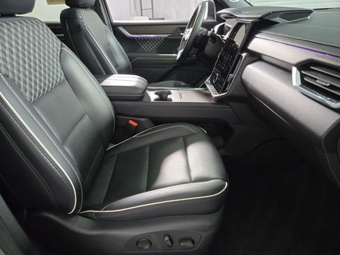 Used 2024 GMC Acadia Denali w/ Super Cruise Package AWD/4WD image 20