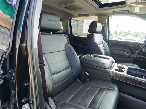 Used 2015 GMC Sierra 3500 Denali AWD/4WD image 32