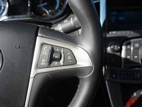 Used 2011 Buick LaCrosse CXL AWD/4WD image 18