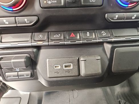 Used 2021 Chevrolet Silverado 1500 RST image 27