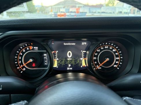 New 2025 Jeep Gladiator Sport image 17