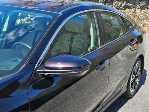 Used 2017 Honda Civic EX-L image 18