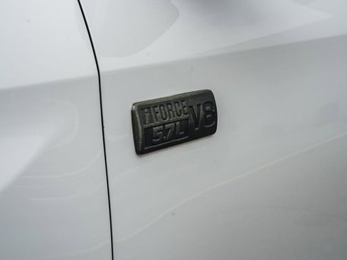 Used 2016 Toyota Tundra SR5 w/ SR5 Upgrade Package image 10