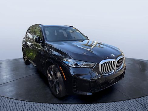 Used 2024 BMW X5 xDrive40i w/ M Sport Package AWD/4WD image 1