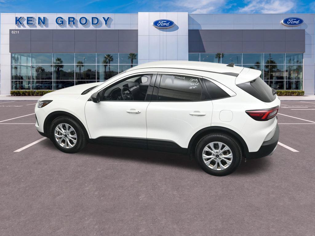 Used 2023 Ford Escape Active FWD image 16