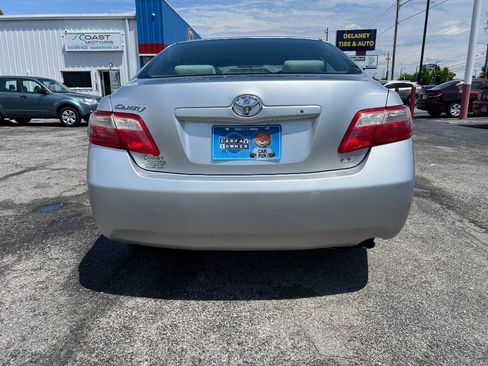 Used 2009 Toyota Camry LE FWD image 4