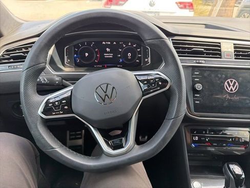 Used 2024 Volkswagen Tiguan SEL R-Line image 24