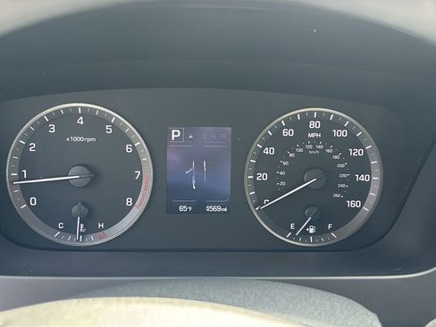Used 2017 Hyundai Sonata SE w/ Winter Weather Package FWD image 16