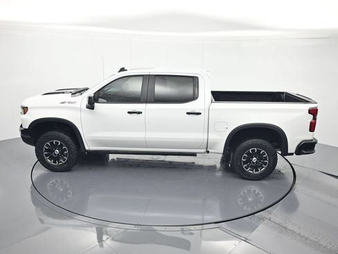 Used 2024 Chevrolet Silverado 1500 ZR2 w/ Technology Package AWD/4WD image 38