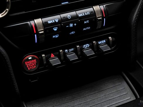 Used 2021 Ford Mustang Shelby GT500 w/ Carbon Fiber Track Pack image 63