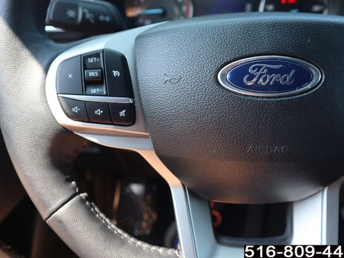 Used 2023 Ford Explorer XLT w/ Equipment Group 202A AWD/4WD image 19