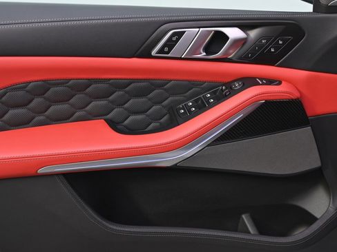 Used 2025 BMW X5 M Competition w/ Executive Package image 26