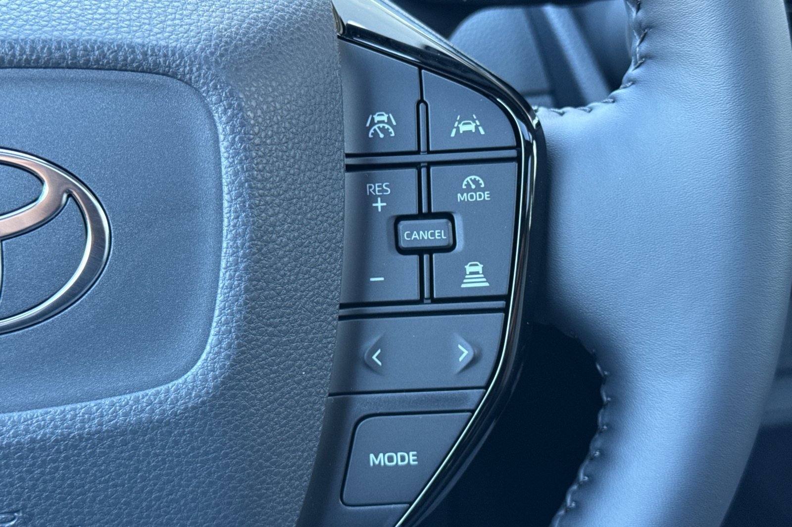 New 2027 Toyota Prius Limited AWD/4WD image 29