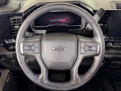 Certified 2025 Chevrolet Silverado 2500 ZR2 w/ Technology Package AWD/4WD image 9