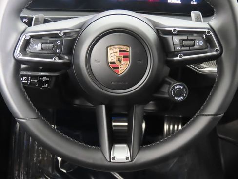Certified 2026 Porsche Cayenne GTS AWD/4WD image 19