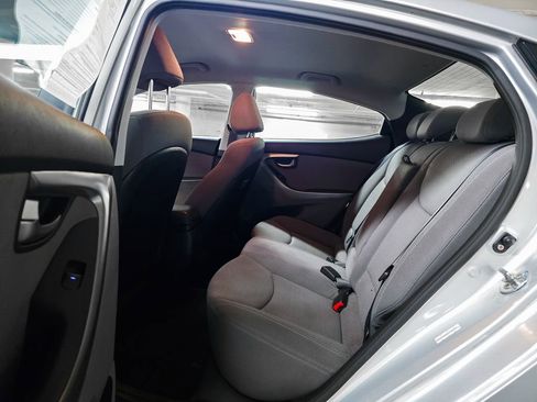 Used 2014 Hyundai Elantra SE w/ Option Group 02 image 20