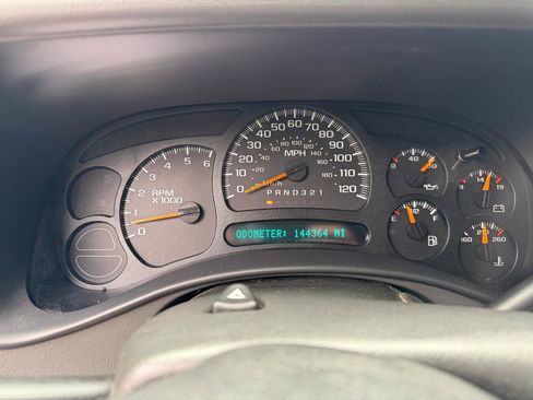 Used 2006 GMC Yukon XL SLT w/ SLT Preferred Equipment Group RWD image 15