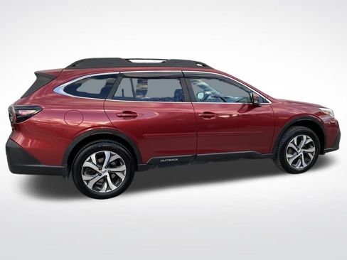 Used 2022 Subaru Outback Limited image 16