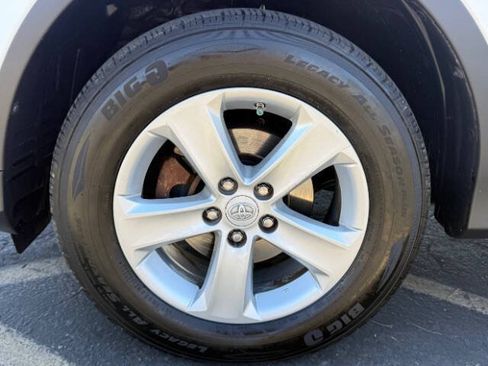 Used 2013 Toyota RAV4 XLE FWD image 19