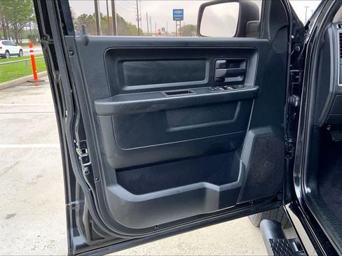 Used 2018 RAM 1500 Express w/ Black Ram 1500 Express Group image 20