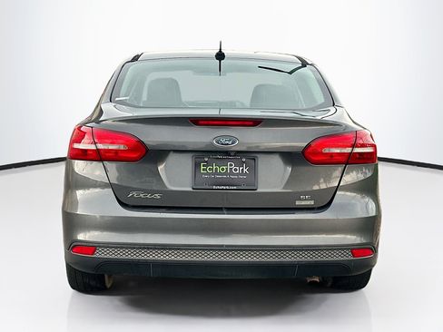 Used 2017 Ford Focus SE FWD image 7