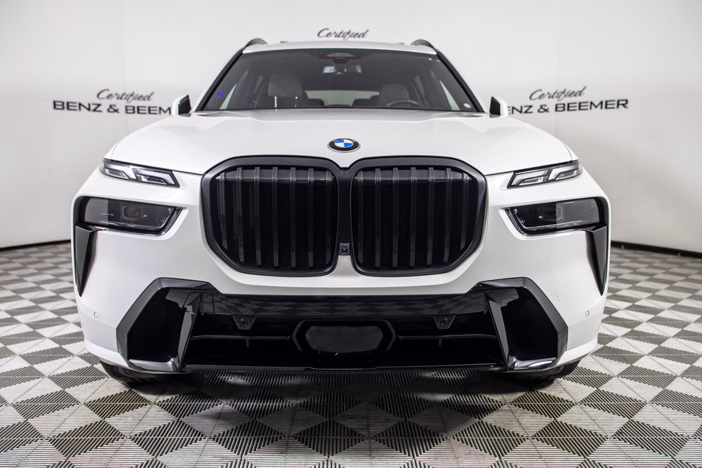 Used 2026 BMW X7 xDrive40i w/ M Sport Package AWD/4WD image 4