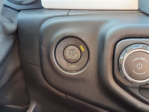 Used 2021 Jeep Wrangler Unlimited Sport image 16