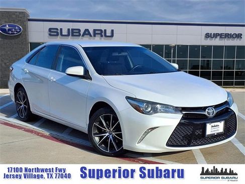Used 2015 Toyota Camry XSE image 1