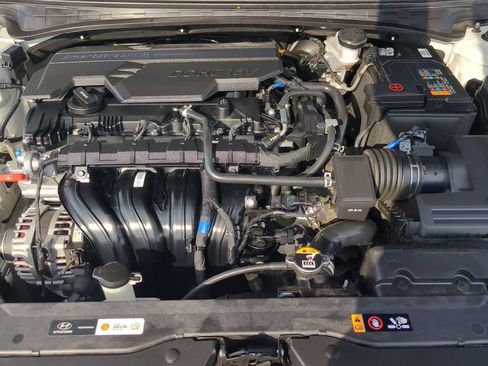 Used 2024 Hyundai Elantra SEL image 29