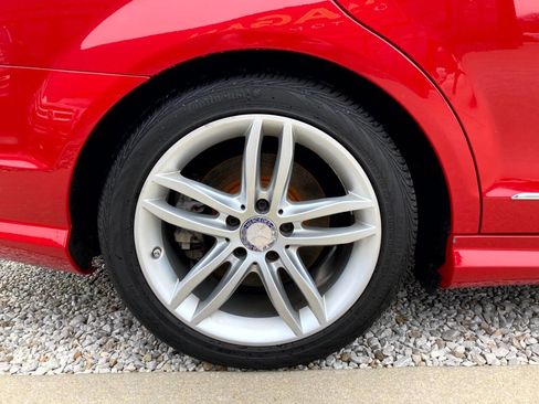 Used 2013 Mercedes-Benz C 300 4MATIC Sedan image 26