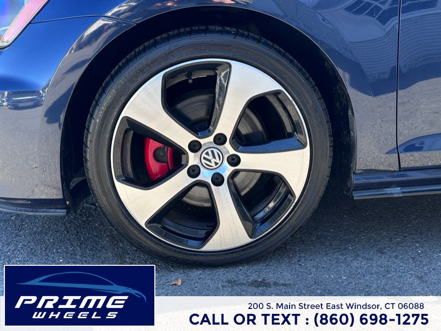 Used 2017 Volkswagen GTI SE FWD image 22