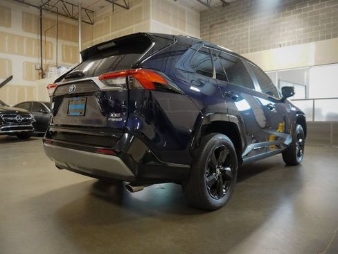 Used 2020 Toyota RAV4 XSE w/ All Weather Liner Package AWD/4WD image 4