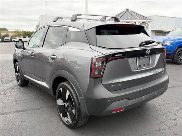 Used 2025 Nissan Kicks SR FWD image 6