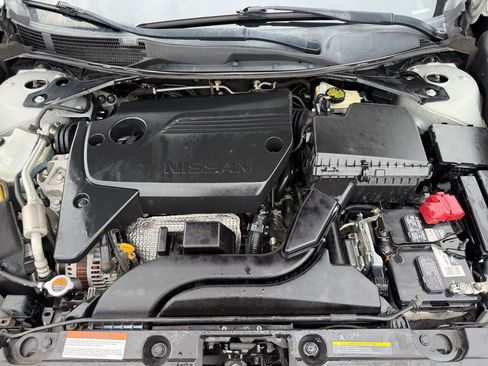 Used 2016 Nissan Altima 2.5 SL w/ 2.5 Technology w/LED Package FWD image 42