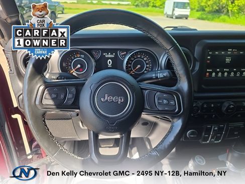 Used 2022 Jeep Gladiator Sport AWD/4WD image 4