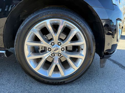 Used 2019 Ford Expedition Platinum image 50
