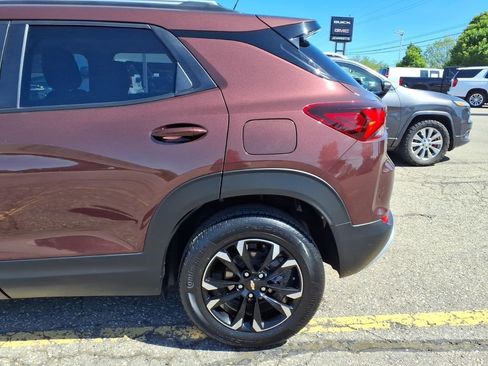 Used 2023 Chevrolet TrailBlazer LT w/ Convenience Package FWD image 22
