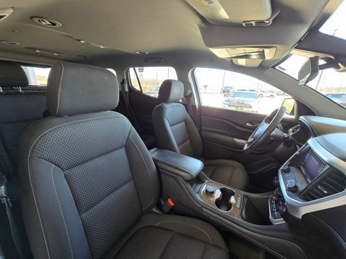 Used 2022 GMC Acadia SLE w/ Elevation Edition image 18