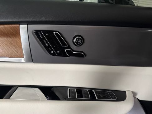 Certified 2026 Cadillac Vistiq Sport AWD/4WD image 12