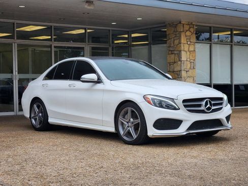 Used 2016 Mercedes-Benz C 300 Sedan image 3