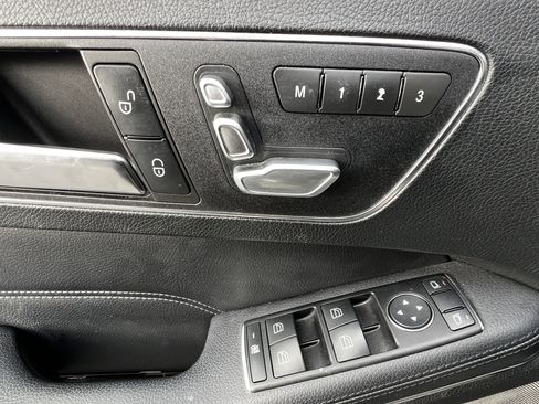 Used 2014 Mercedes-Benz E 350 4MATIC Wagon image 14