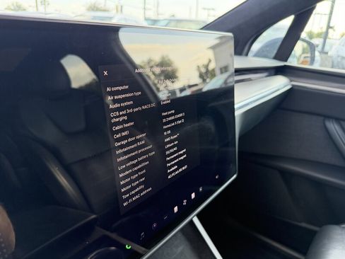 Used 2022 Tesla Model X AWD/4WD image 32