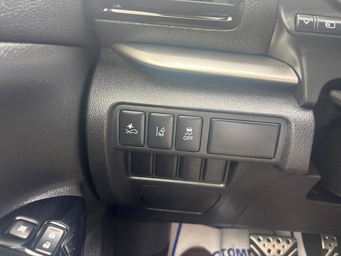 Used 2023 Mitsubishi Eclipse Cross LE AWD/4WD image 14